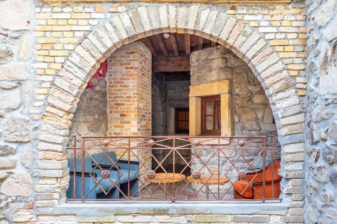 Aux Prisons De Montagny Bed & Breakfast Montagny  ภายนอก รูปภาพ