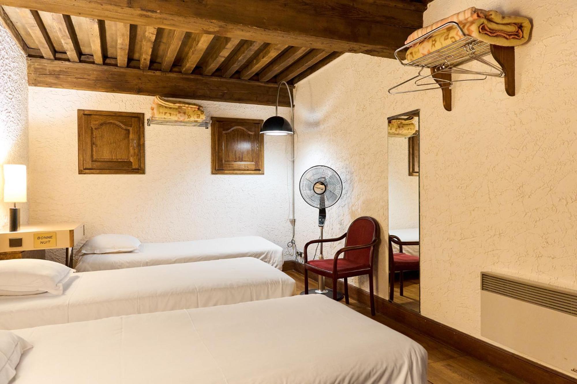 Aux Prisons De Montagny Bed & Breakfast Montagny  ภายนอก รูปภาพ
