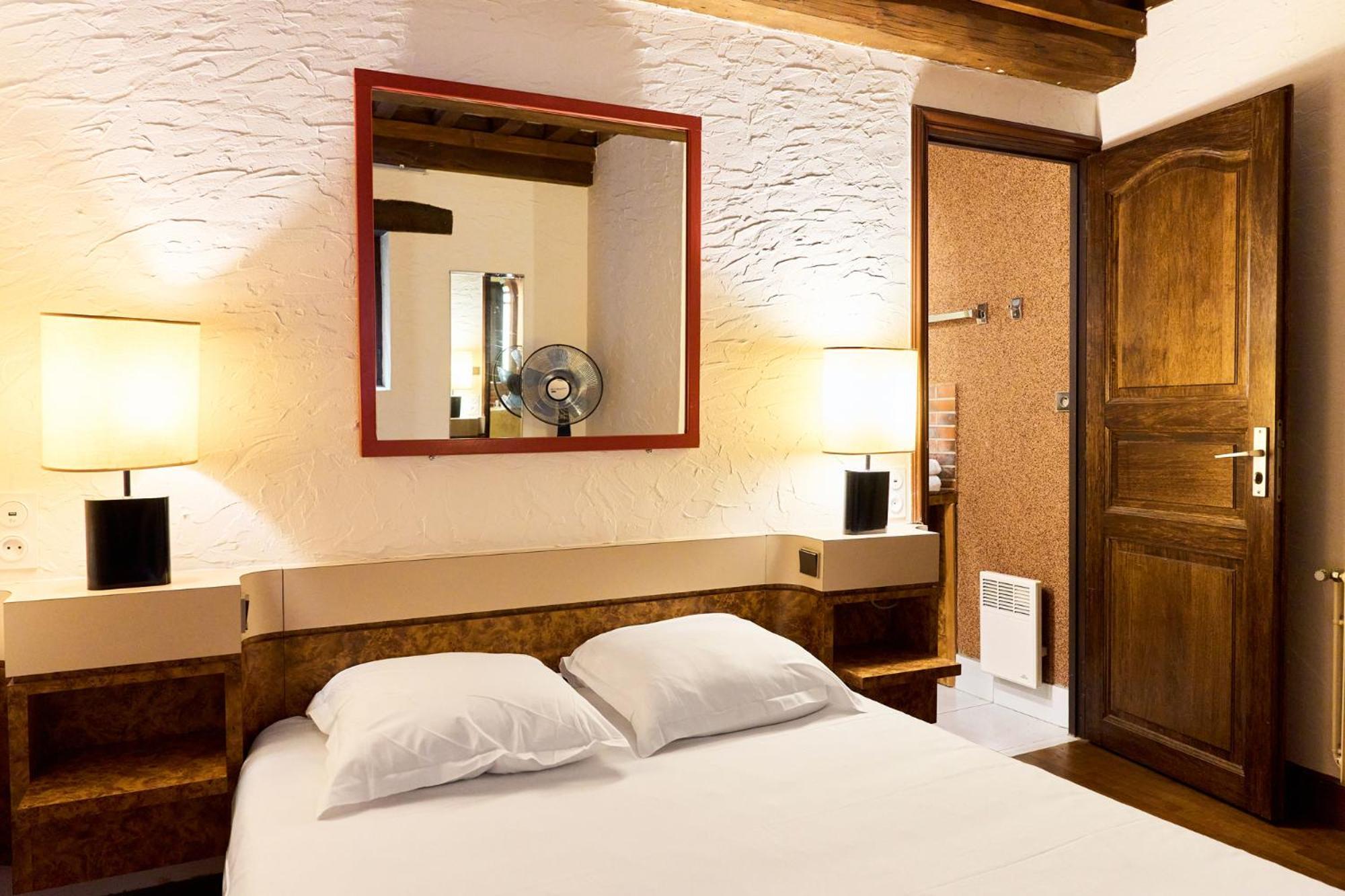 Aux Prisons De Montagny Bed & Breakfast Montagny  ภายนอก รูปภาพ