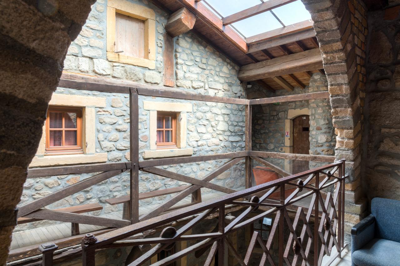 Aux Prisons De Montagny Bed & Breakfast Montagny  ภายนอก รูปภาพ