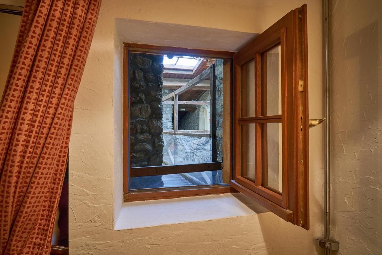 Aux Prisons De Montagny Bed & Breakfast Montagny  ภายนอก รูปภาพ
